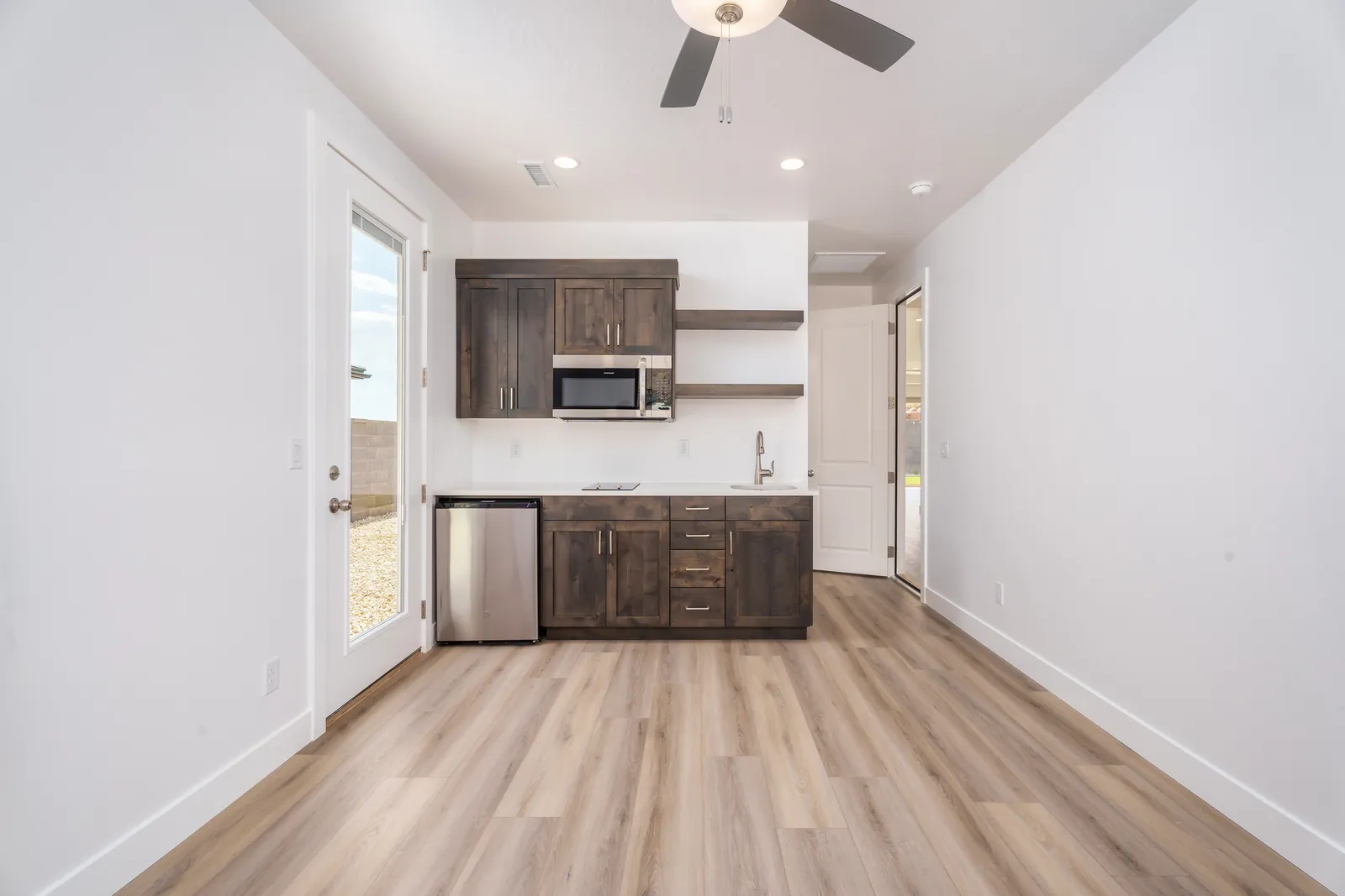 Casita with its own kitchenette and outside door